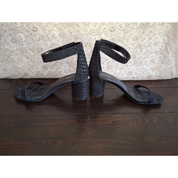 EUC  Jeffrey Campbell Laura Black Snake Embossed T-Strap Heeled Sandals/Sz. 11 - Picture 2 of 10